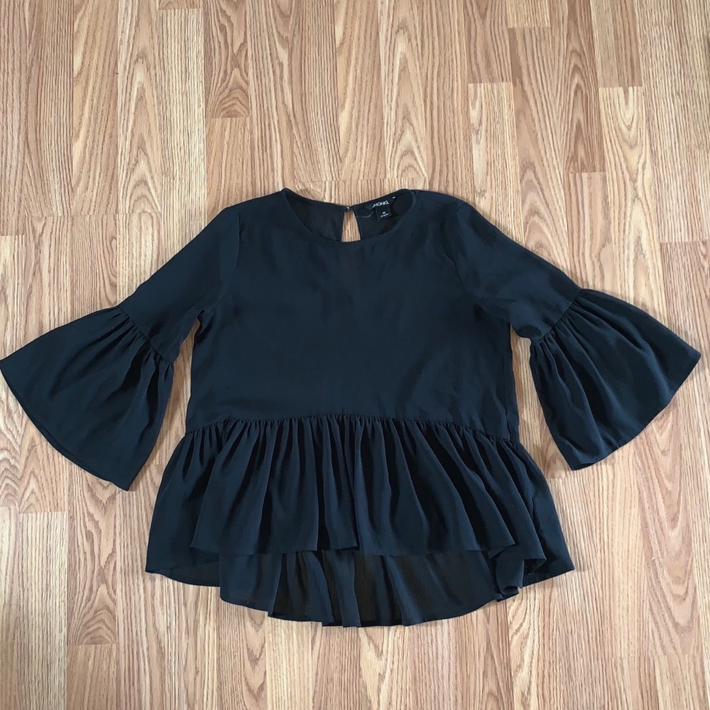 Monki black top size XS